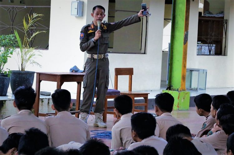 Satpol Go To School Ajak Siswa Bangun Karakter Pelajar Pancasila