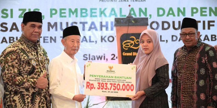 Baznas Jateng Salurkan Bantuan Modal Usaha kepada 125 Mustahik UMKM