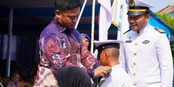 Di Hadapan Ratusan Taruna SMK Baruna, Bupati Ischak Bagikan Pengalaman Berlayar di Luar Negeri