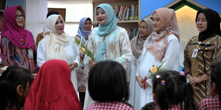 Fasilitas Ramah Anak Perpusda Soekarno-Hatta Diapresiasi Bunda Literasi Jawa Tengah