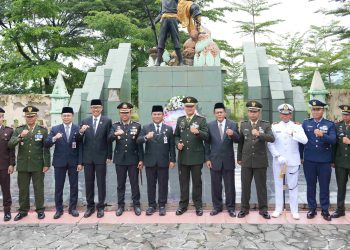 Bupati Ischak Ajak Generasi Muda Teladani Semangat Juang Pahlawan