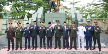 Bupati Ischak Ajak Generasi Muda Teladani Semangat Juang Pahlawan