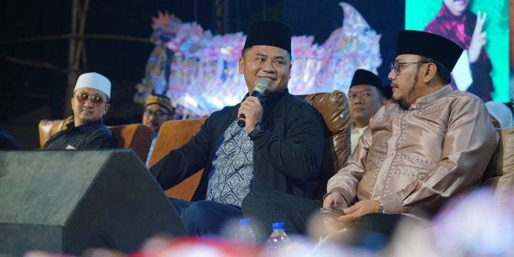 Bupati Tegal Hadiri Haul Sewindu Ki Enthus Susmono