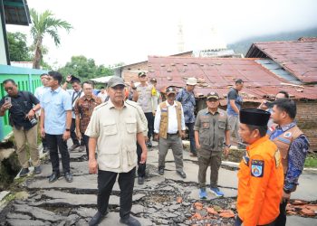 Ketua MPR RI Tinjau Jembatan Ekoproyo dan Lokasi Tanah Bergerak di Kabupaten Tegal